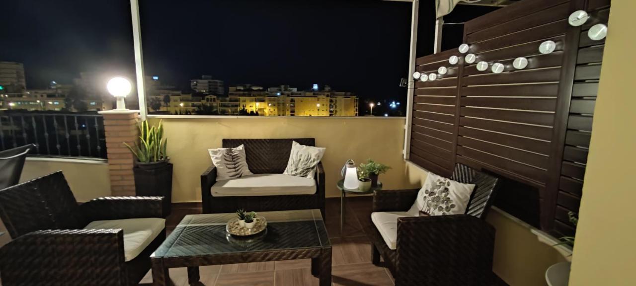 Atico Olimpo Apartment Torre Del Mar Bagian luar foto