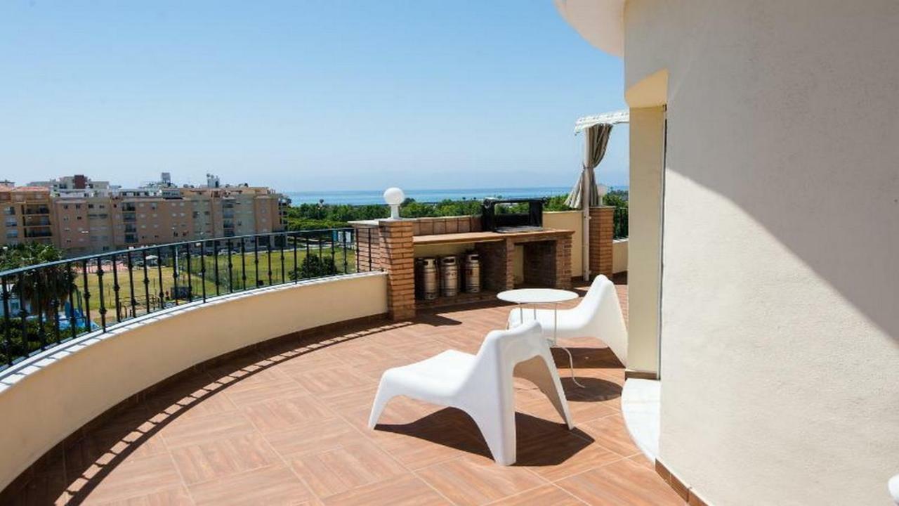 Atico Olimpo Apartment Torre Del Mar Bagian luar foto